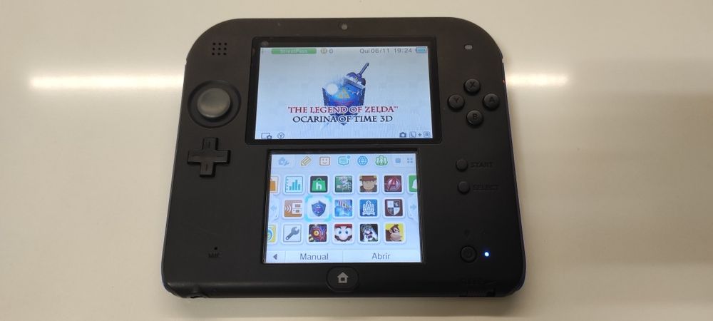Vendo Nintendo 2DS com muitos jogos digitais.