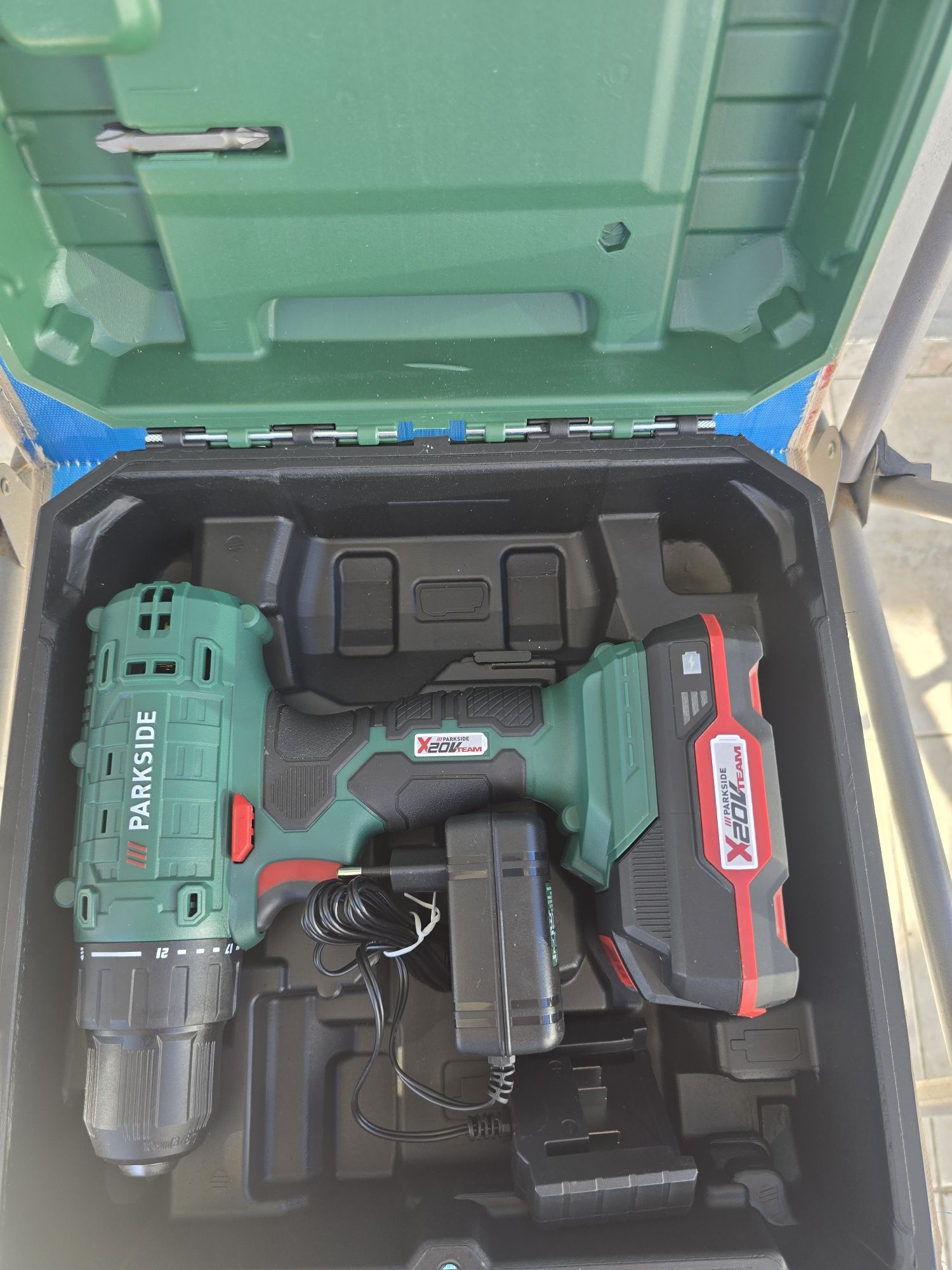 Berbequim PARKSIDE 20V com Bateria e Carregador