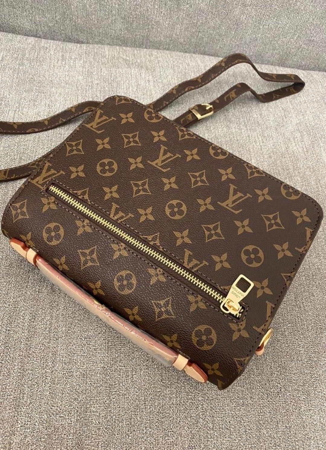 Torebka kuferek Louis Vuitton brązowa