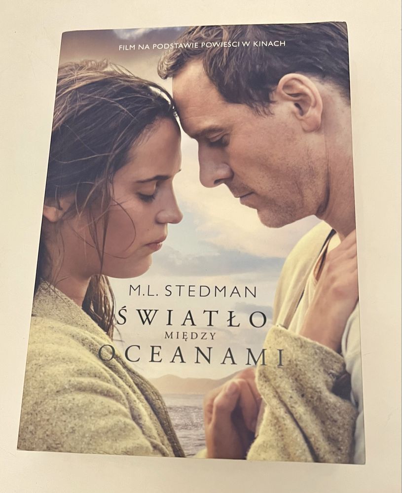 Książka Światło między oceanami