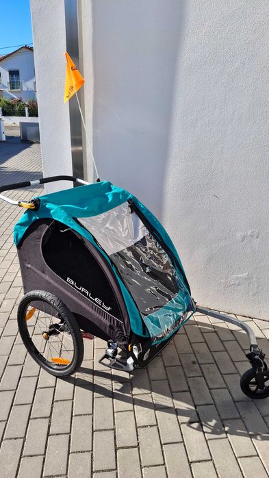 Atrelado de bicicleta para transportar 2 crianças