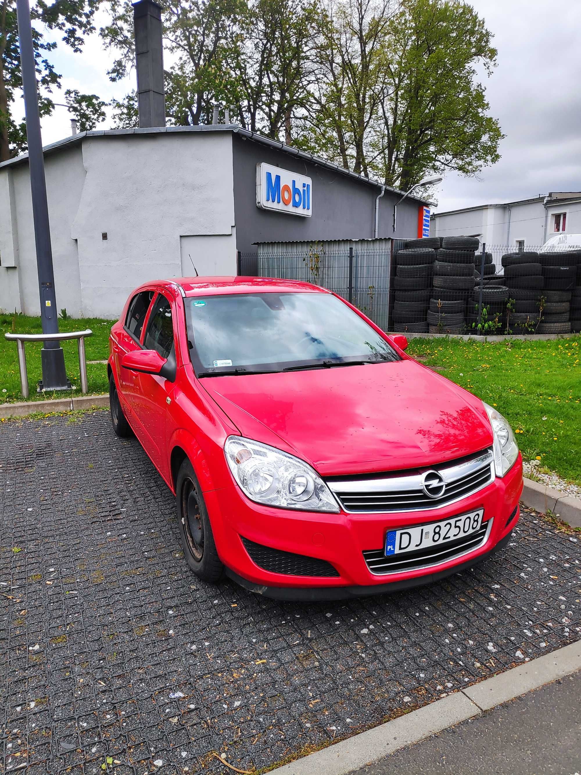 Sprzedam: Opel Astra H 1.6b z 2007 roku