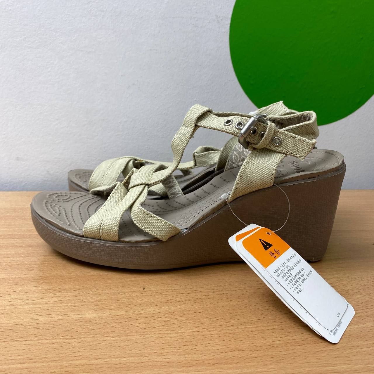 Уцінка!  Woman Sandal світло сірого кольору розмір 37-38 
Колір: Oat/M