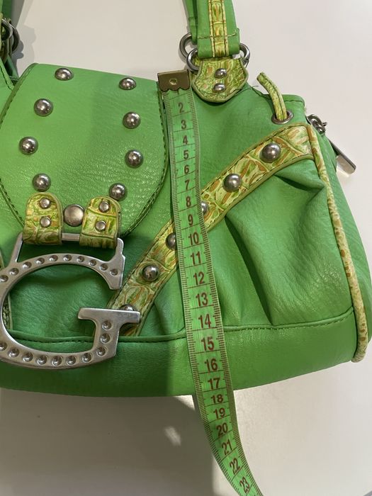 зелена вінтажна сумка