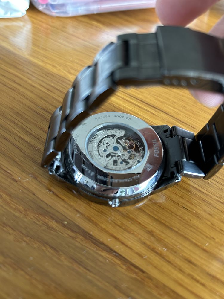 Zegarek mechaniczny Fossil Flynn BQ2384 uszkodzony ale dziala