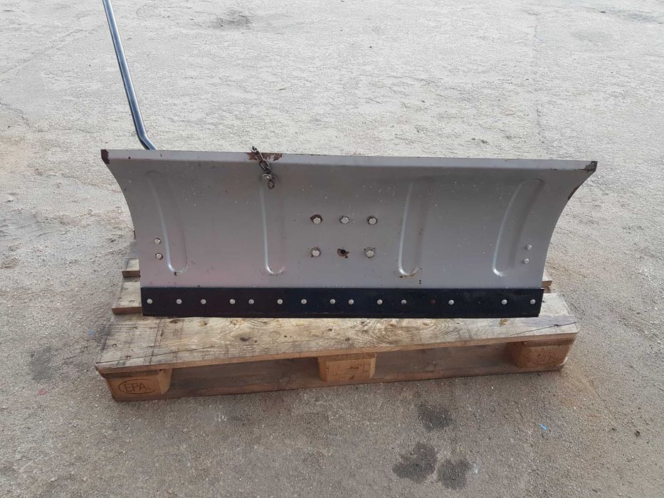 Pług do traktorka, do odśnieżania odgarniania śniegu Husqvarna Mccullo