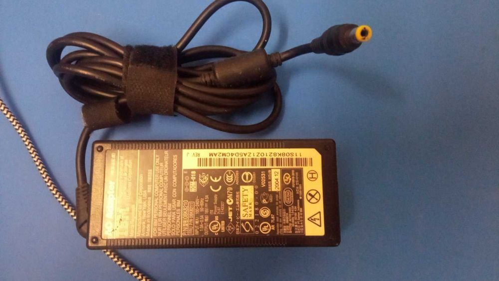 Блоки питания для ноутбуков Dell/HP/Asus/Acer/Toshiba