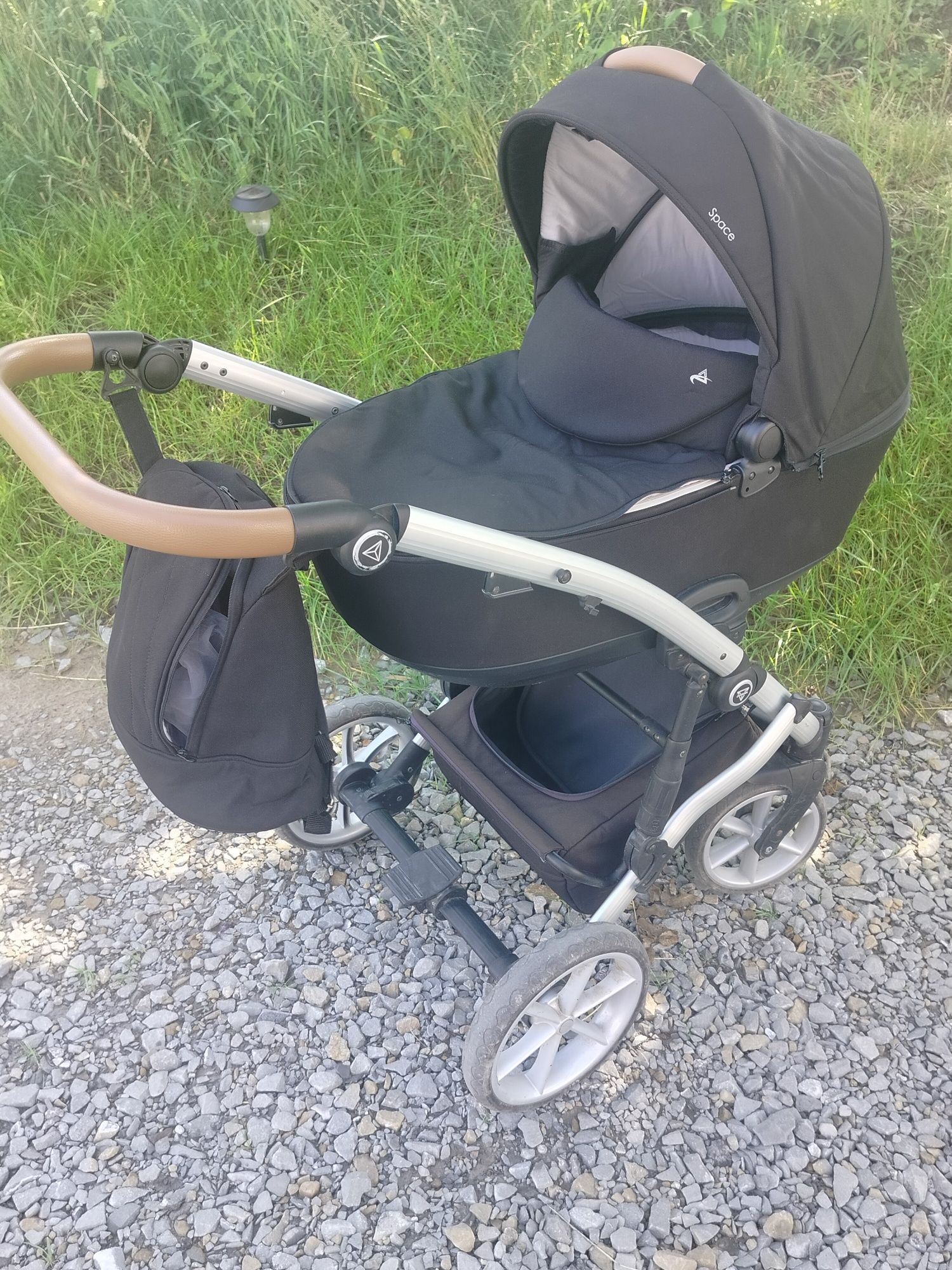 Wózek Junama Space 2w1 + nosidło Avionaut