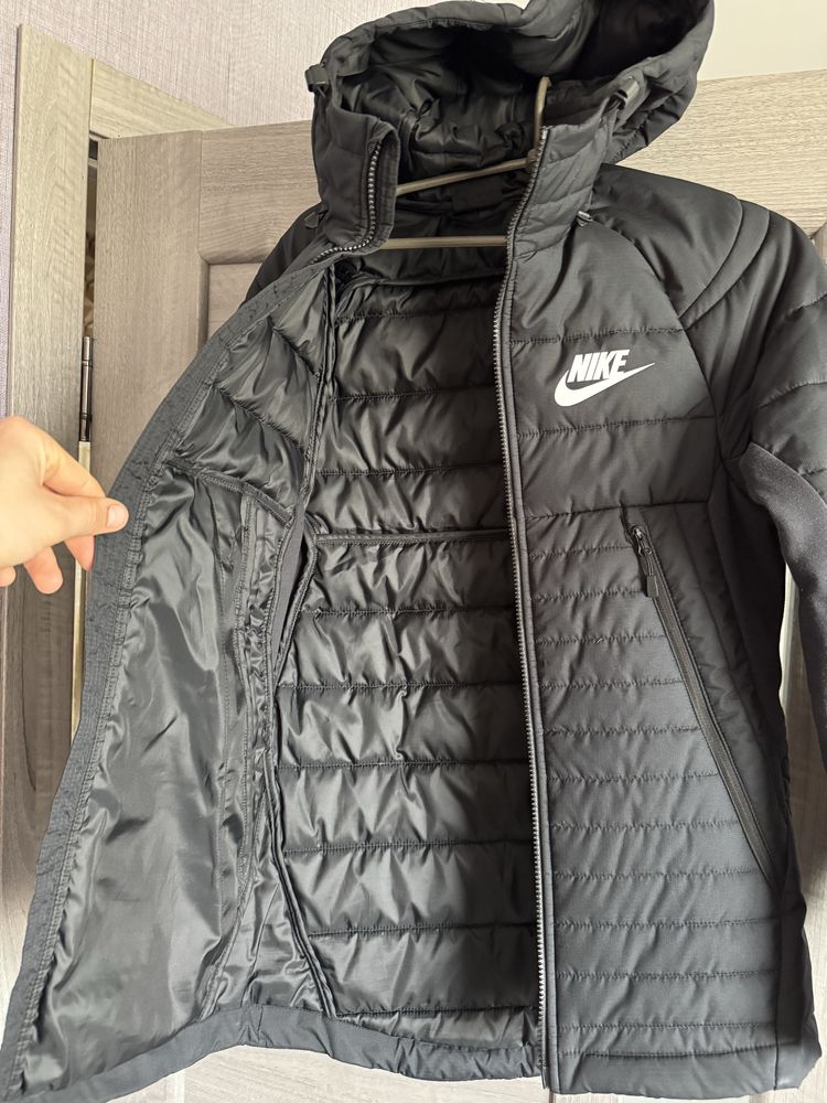 Куртка Nike Sportswear