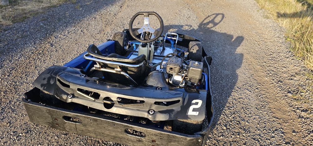 Gokart spalinowy silnik honda gx120cc
Silnik Hondy GX120cc
Siedzenie r