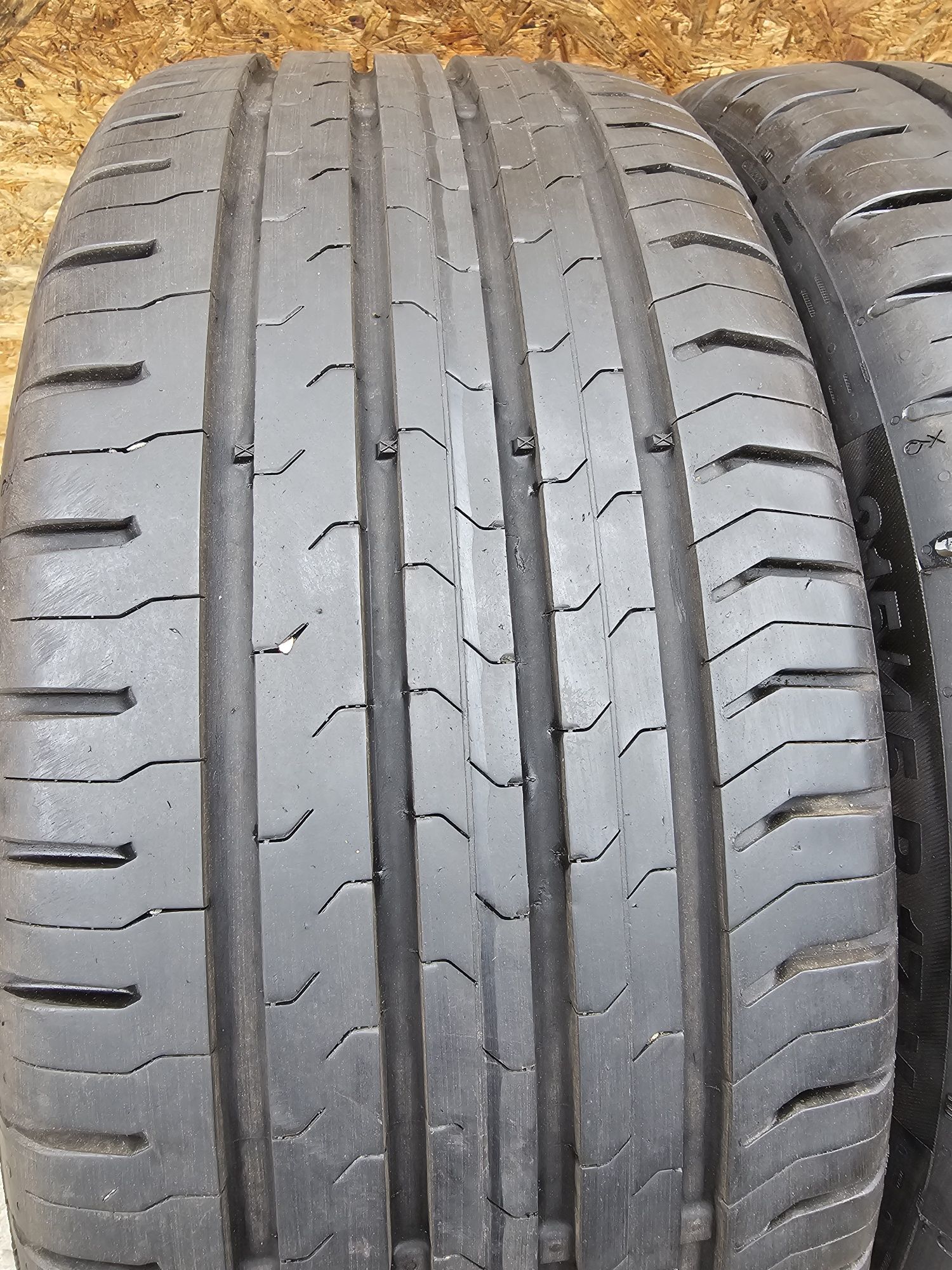 Idealne!! 7mm. 215/45 r17 Continetal ContiEcoContact. 0415