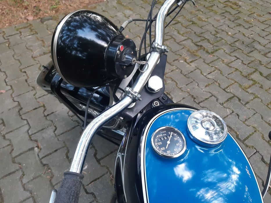 BMW R 4