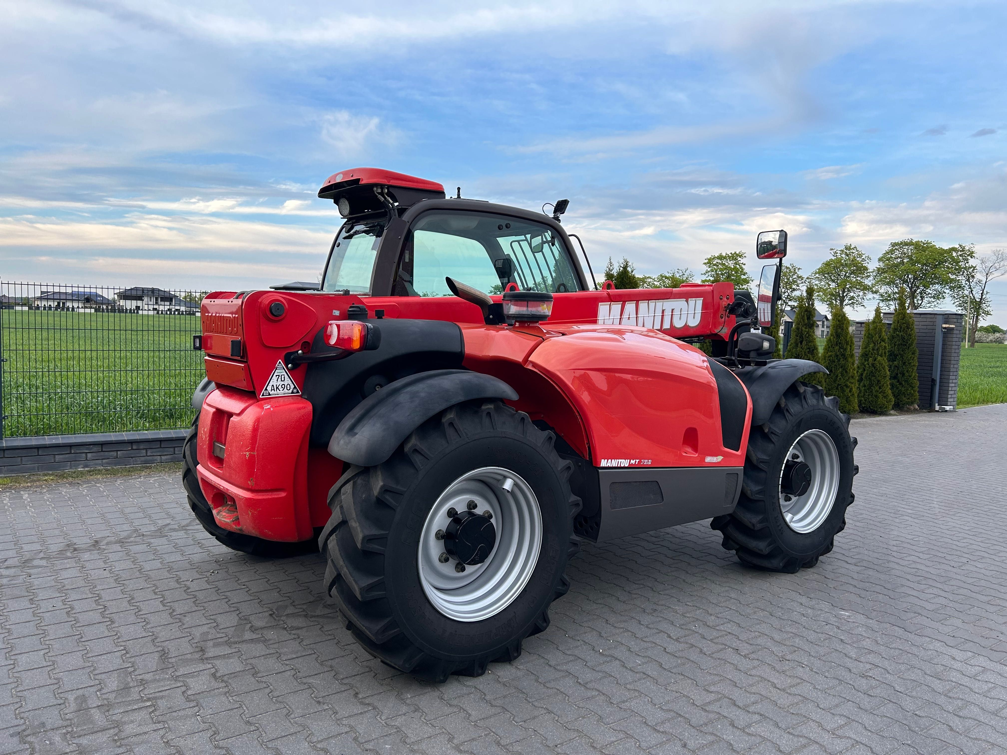 Ładowarka teleskopowa Manitou MT 732  2015r