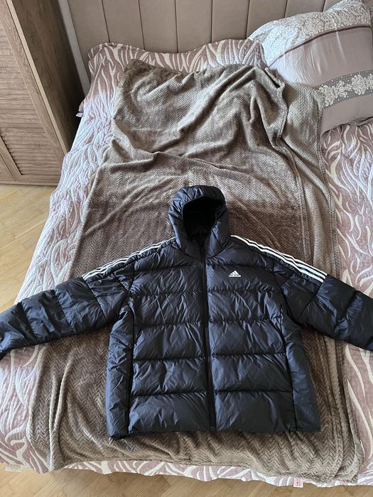 Куртка адидас,оригинал