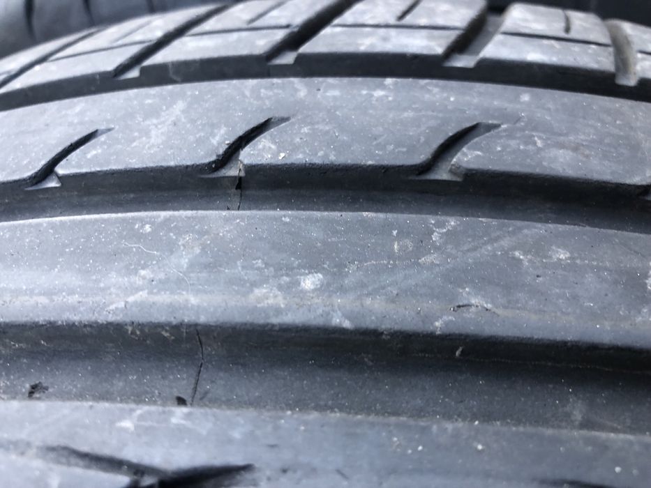 225/55-16 dunlop dwie opony letnie i 205/60-15 Goodyear dwie letnie