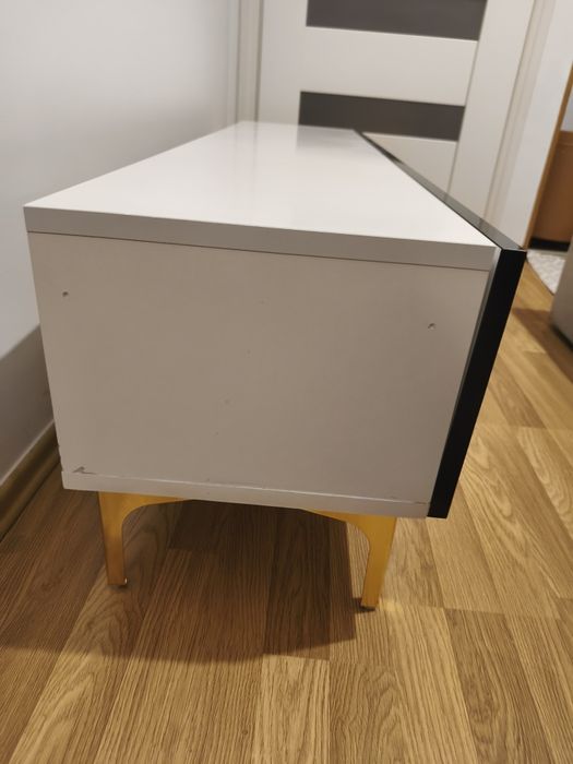 Szafka rtv pod telewizor 140 cm