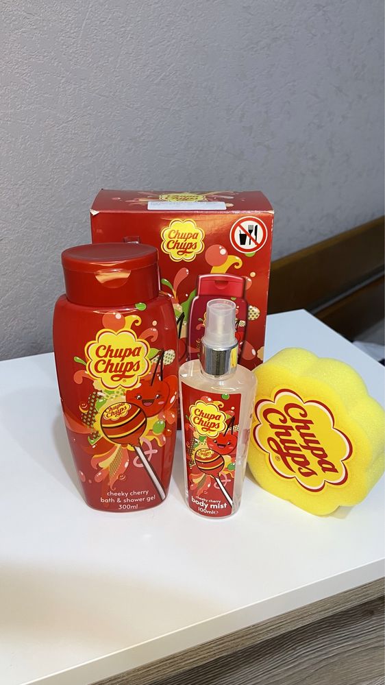 Подарунковий набір chupa chups з гелем,мочалкою та спреєм чупа чупс