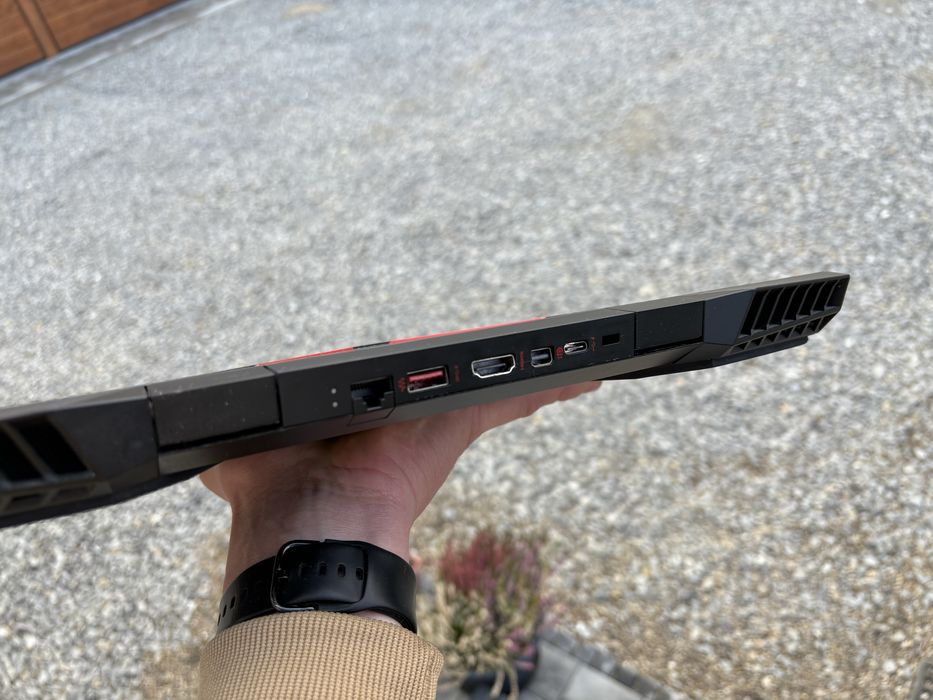 Hp Omen 15,6. I5 GTX 1650, 16GB ram