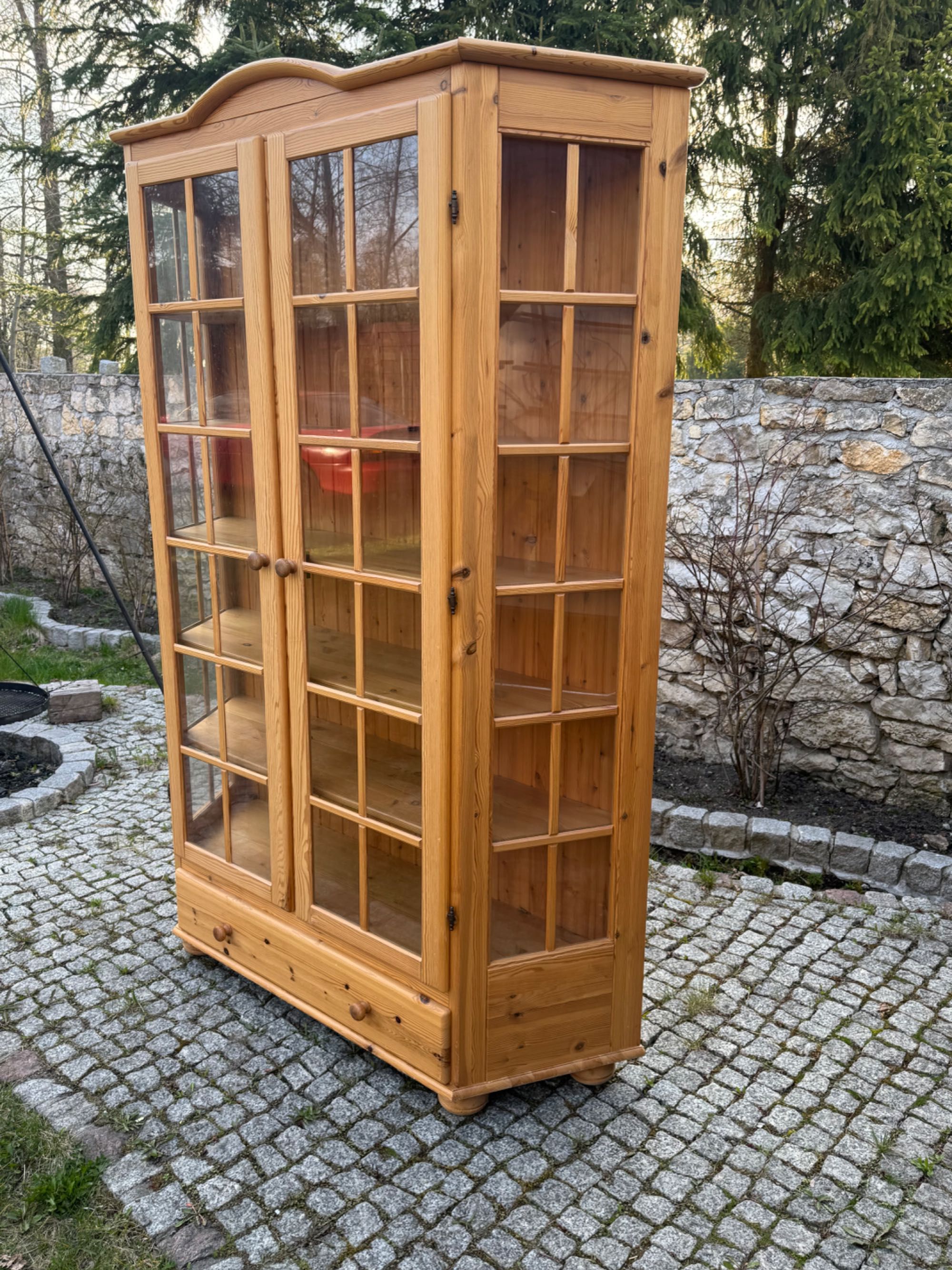 Biblioteczka witryna gablota serwantka sosnowa lite drewno Dania