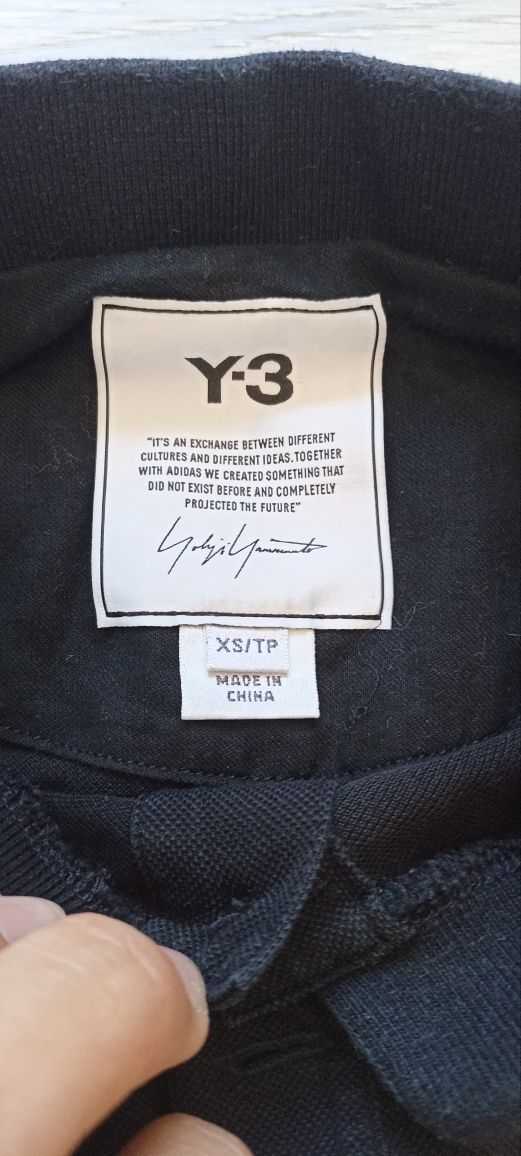 Футболка від Adidas Y-3