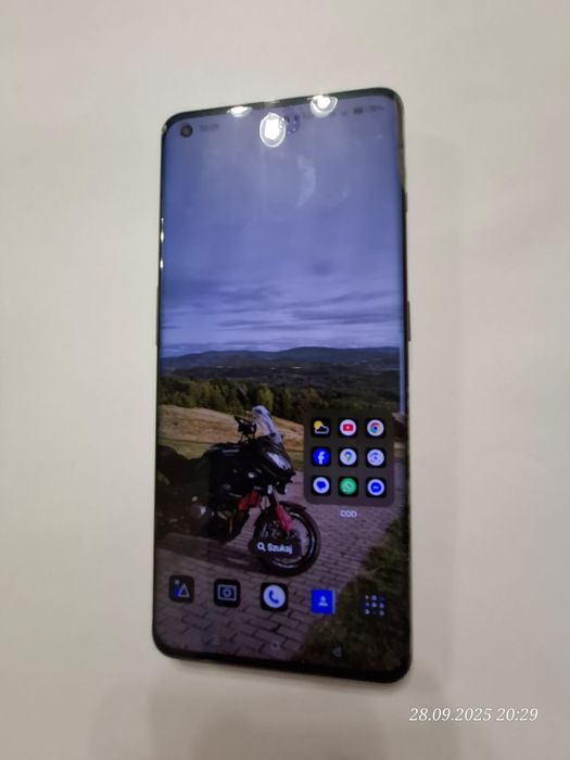 ONEPLUS 11 5G 16 GB RAM / 256 GB ROM