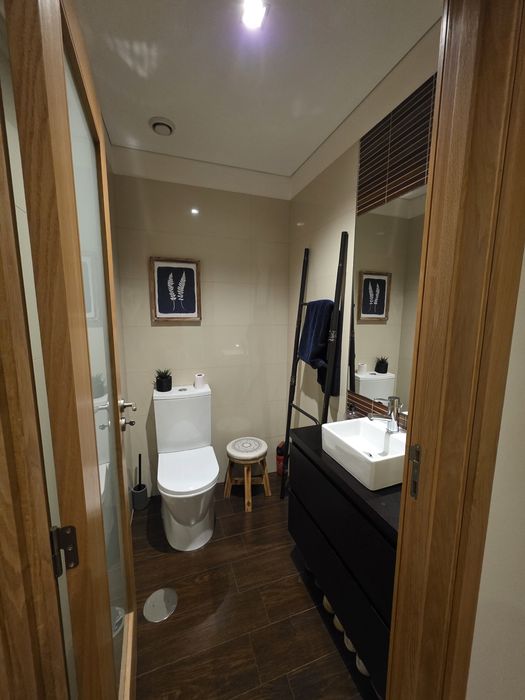 Apartamento T3 com terraço e box p 2 carros