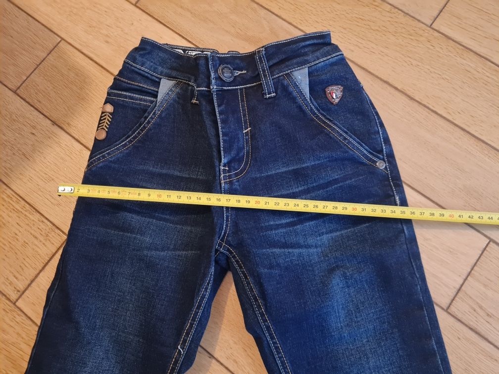 Spodnie jeansowe dla chłopca rozmiar 140