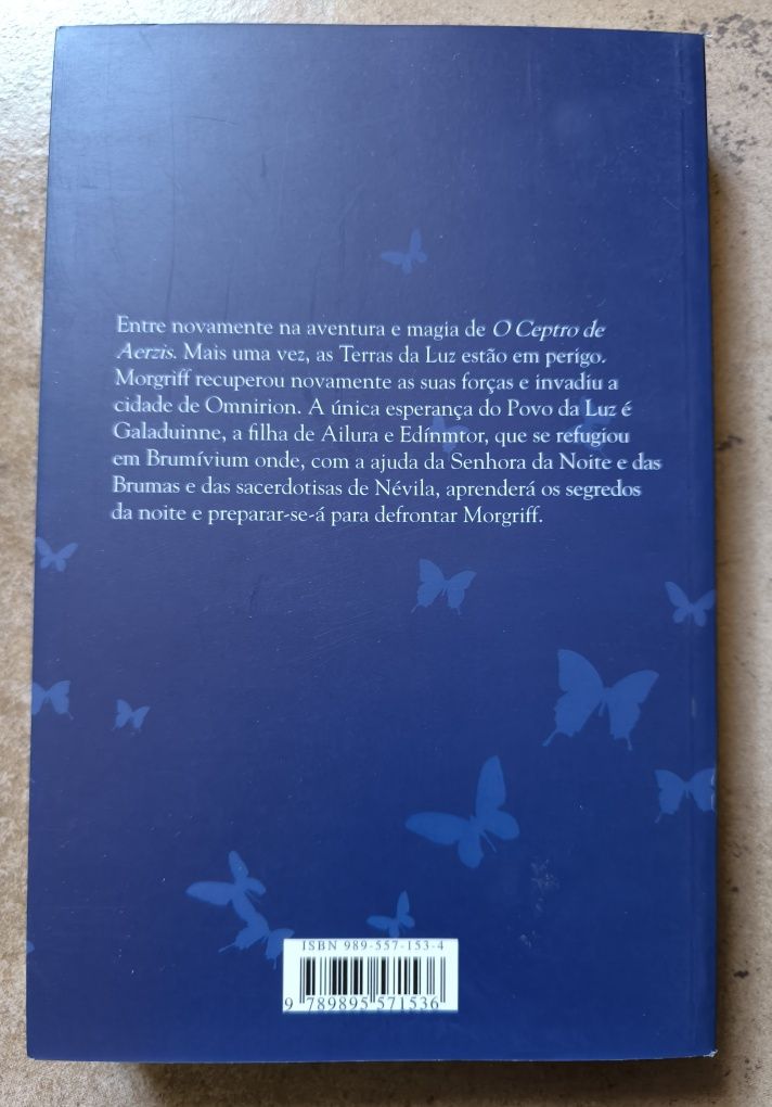 A Senhora da noite e das Brumas - Inês Botelho