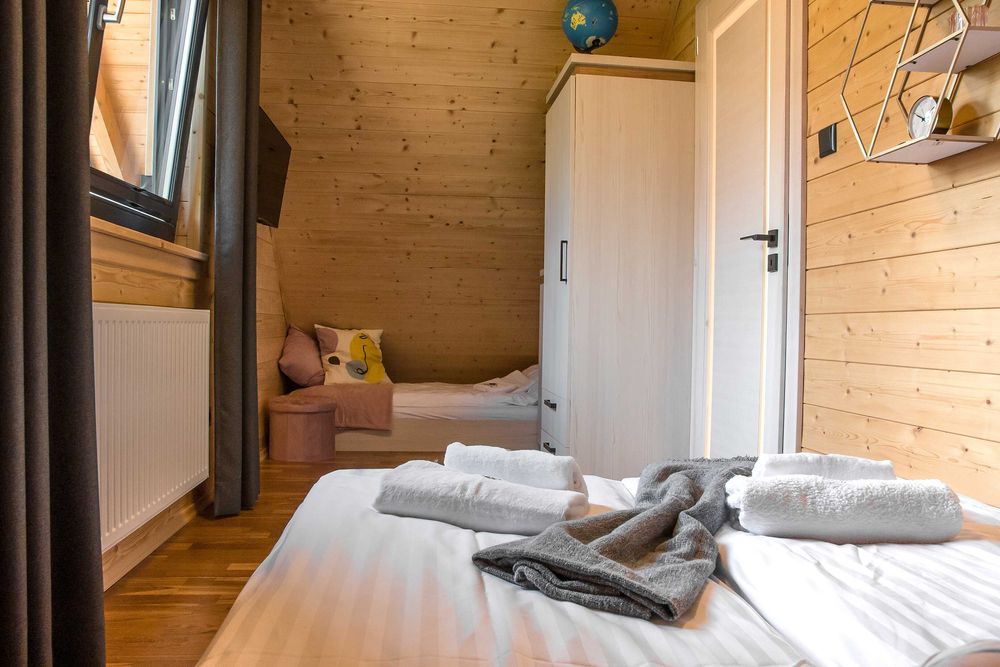 Dom z bali "OSADA CHEŁM" ..JAKUZZI-plac zabaw-góry-widoki