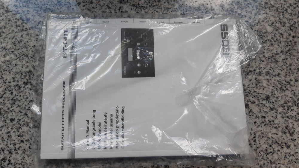 BOSS GT-001 procesor efektów multiefekt gitarowy