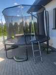 Sprzedam trampolinę średnica 250 cm