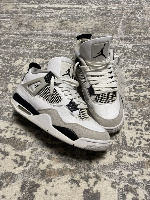 Оригінальні Jordan 4 Retro Military Black