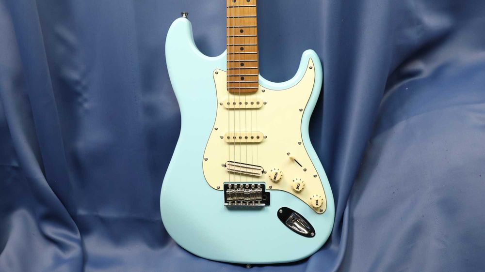 Gitara elektryczna Jet JS 300 Stratocaster HSS podrasowana