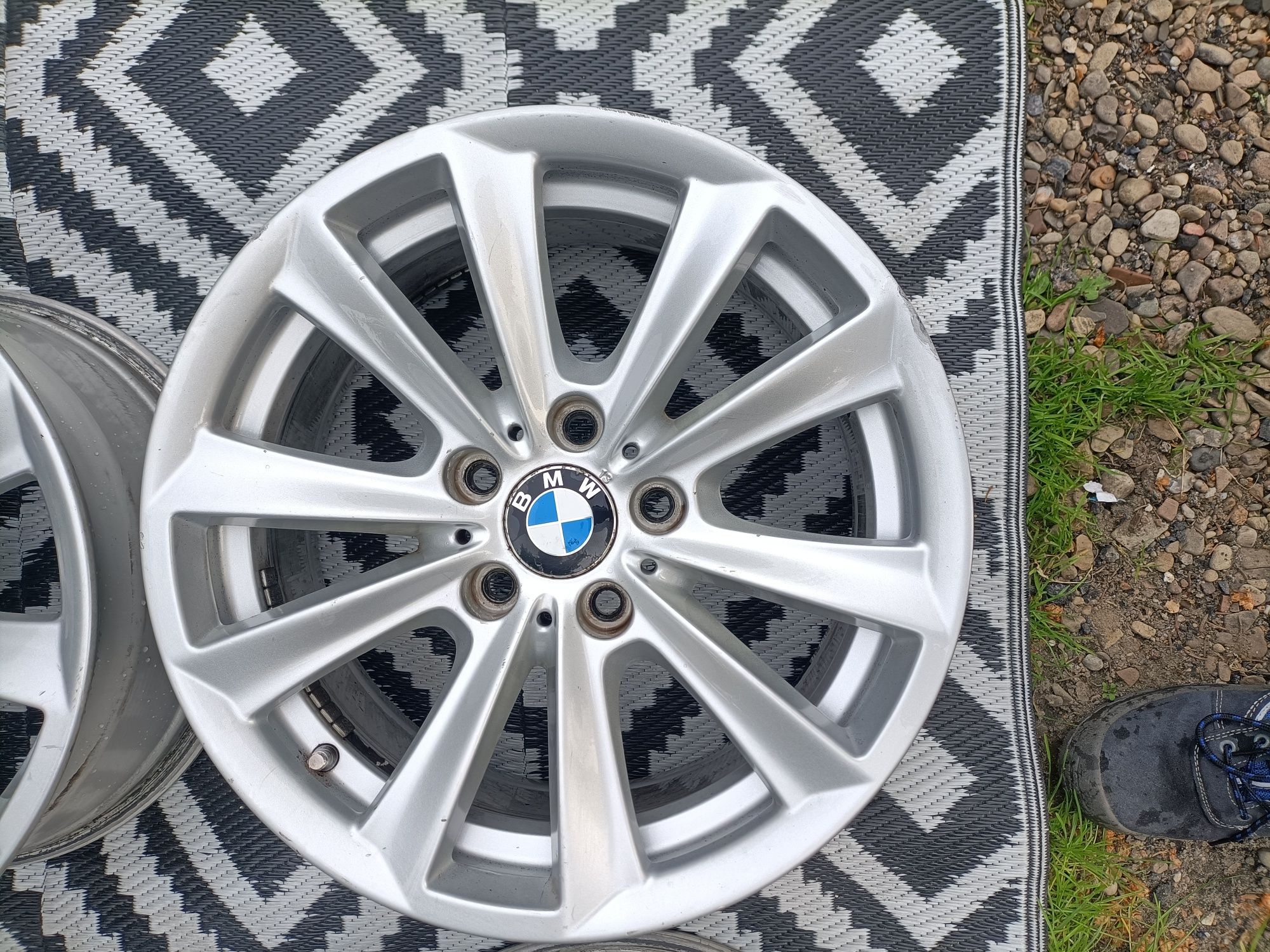 Felgi kpl 5x120 8Jx17cali IS 30 BMW