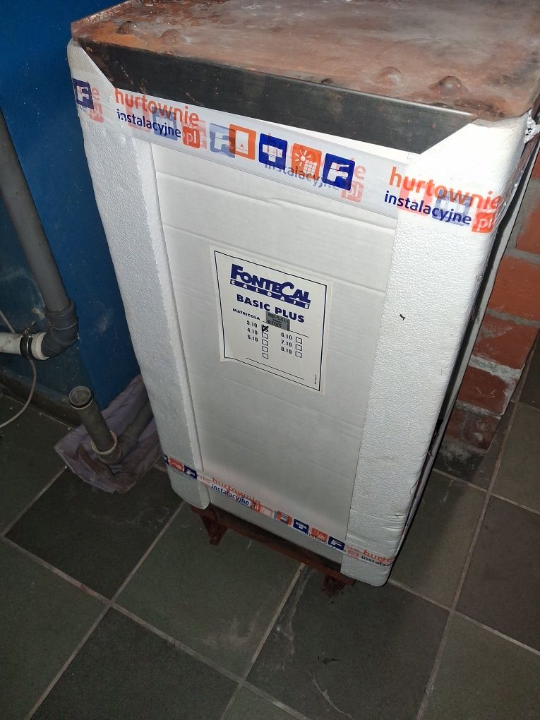 Nowy piec na olej opałowy FONTECAL BASIC PLUS 3.10 z palnikiem kpl.