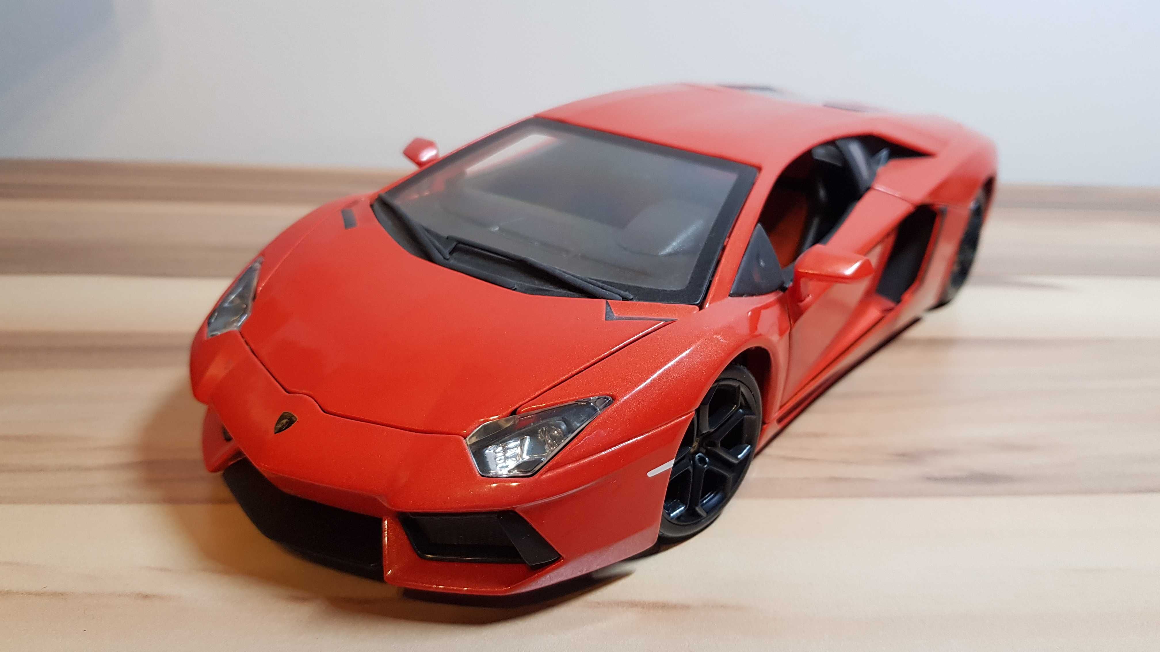 Model Lamborghini Aventador LP700-4 w skali 1:18 BBurago