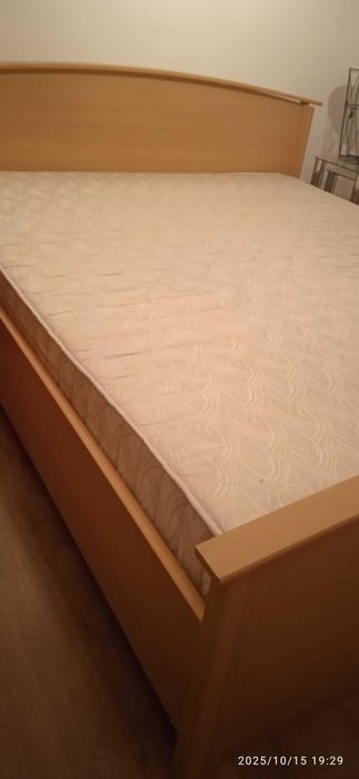 Łóżko 160/200 z stelażem i materacem.Zawiercie.