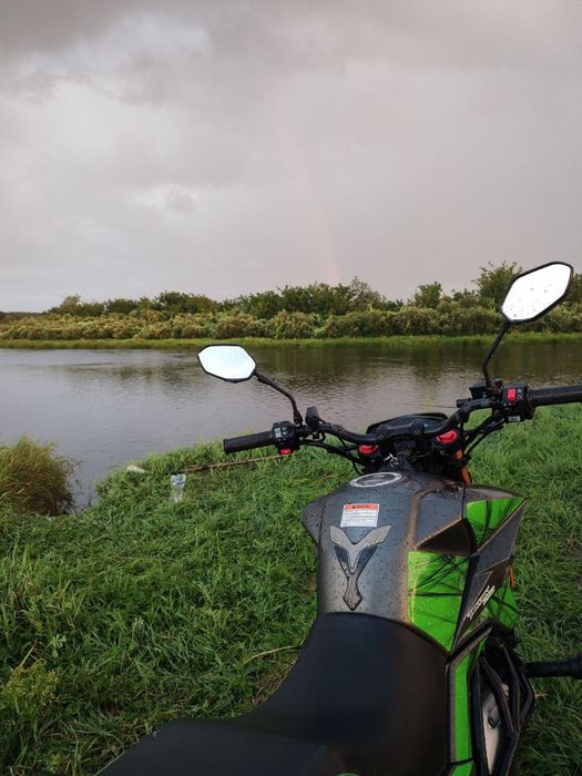 Продам мотоцикл  на документах