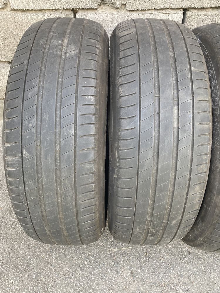 Літня резина шини 215/65R17 MICHELIN