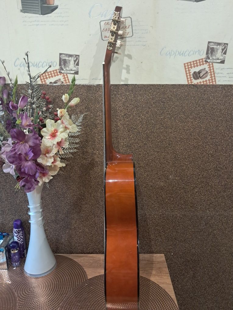 Gitara akustyczna