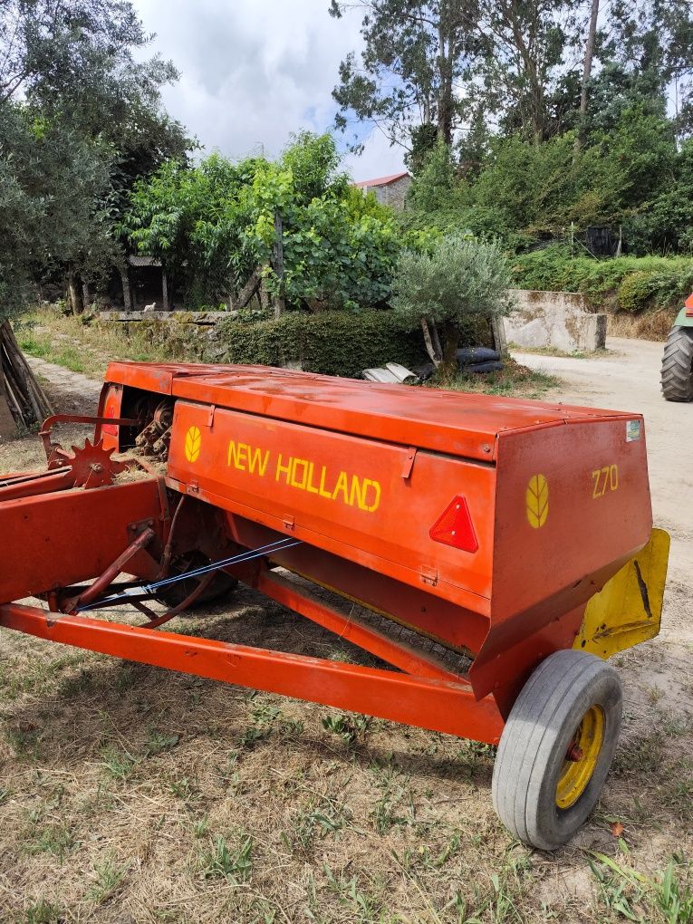 Enfardadeira New Holland