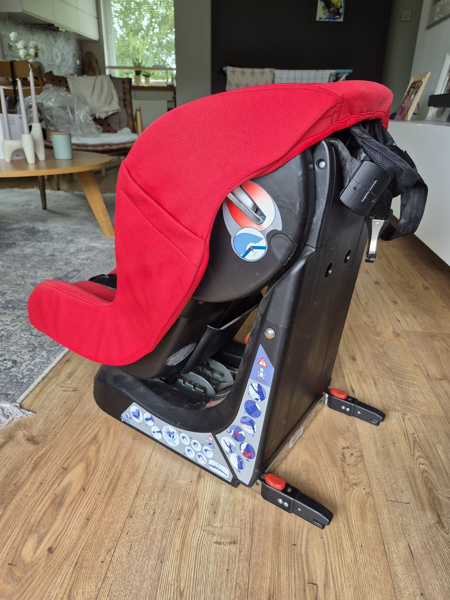 Fotelik Samochodowy chicco 9-18 kg