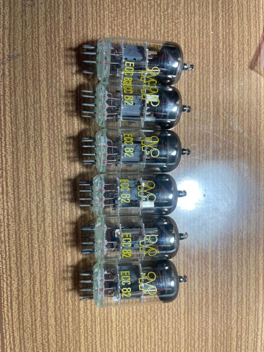 Lampy elektronowe ECC82