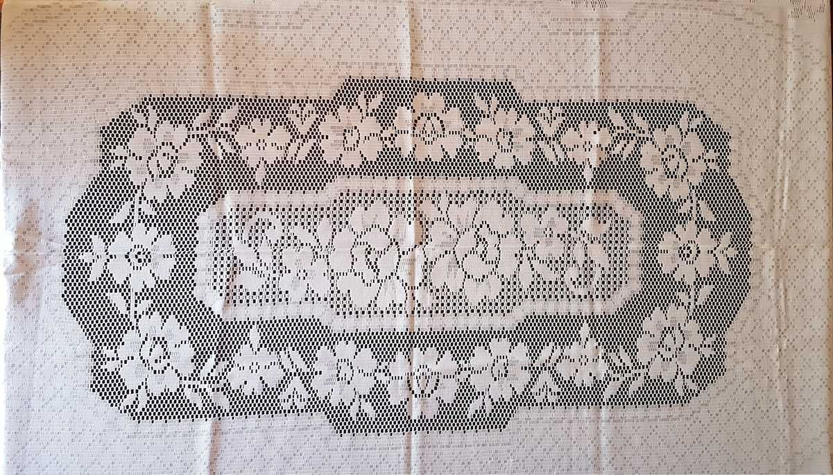 1 toalha de mesa em renda branca 260 x 160 cm decoração geométrica
