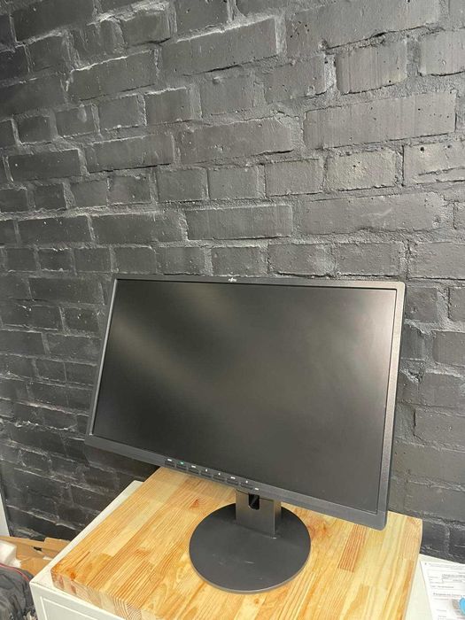 Монітор Fujitsu 24 IPS ідеальний для роботи навчання є 20шт