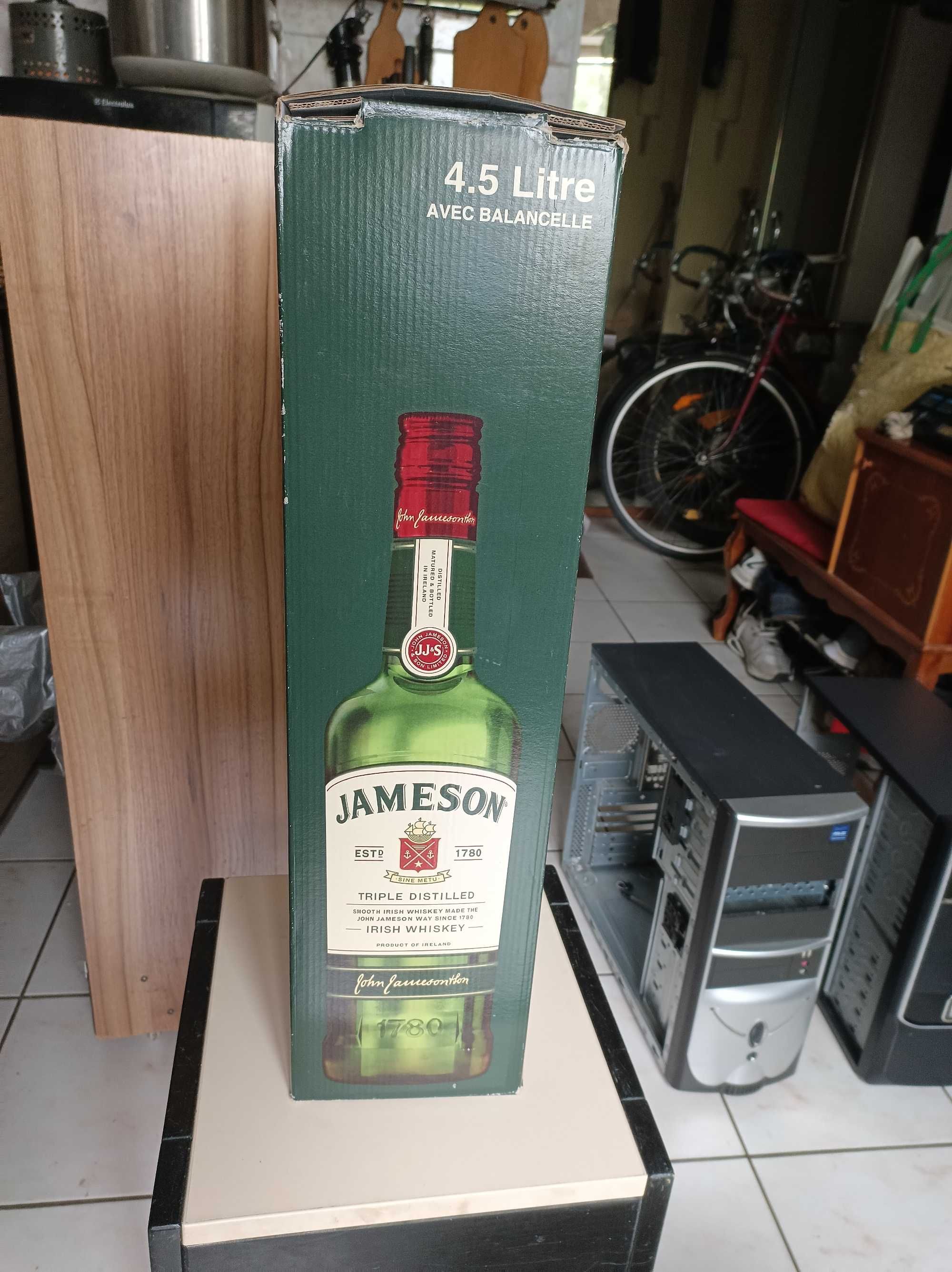 Бутылка(пляшка) от Джемисон(Jameson) на качельке с коробкой 4,5л