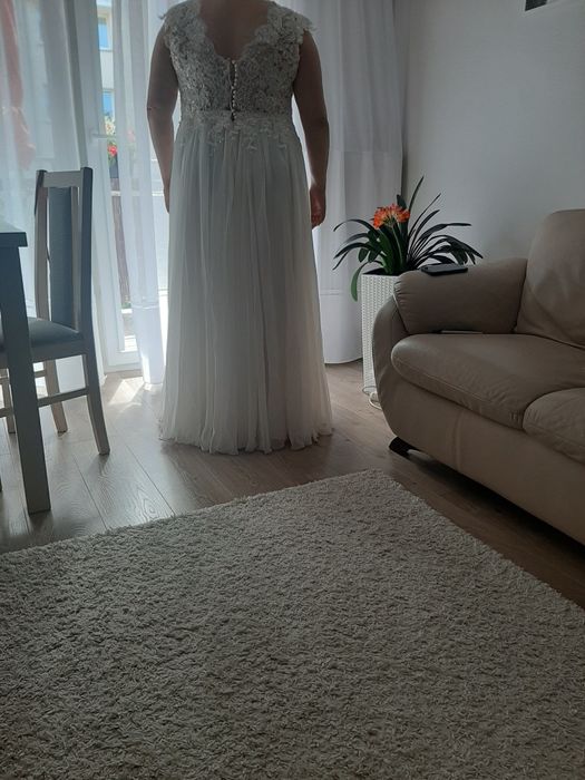 Sukienka ślubna roz 46