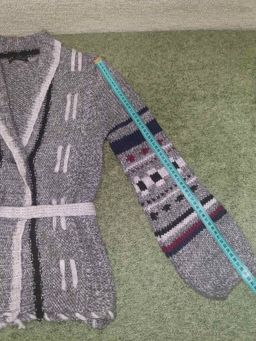 Шерстяная  женская кофта