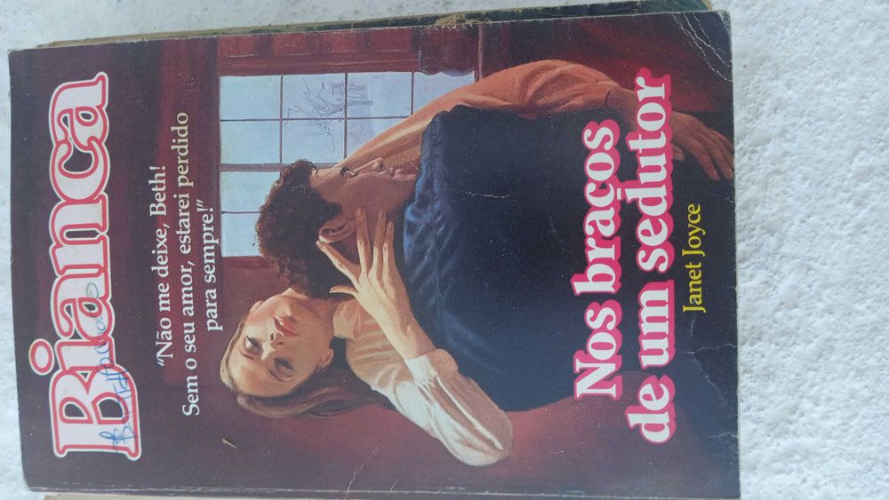 Vendo livros do ano 1980