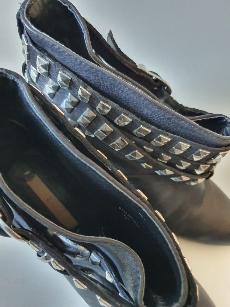 Botki z ćwiekami Zara 39r